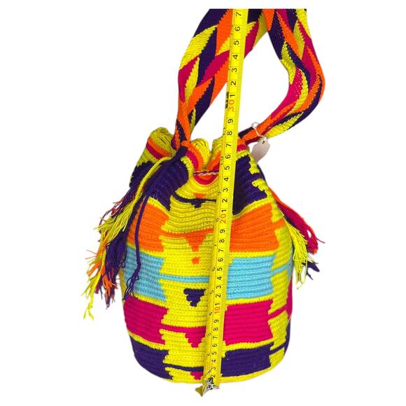Colombian Handmade Mochila Small Wayuu Bag Vibrant Yellow with Tassels - Picture 2 of 12